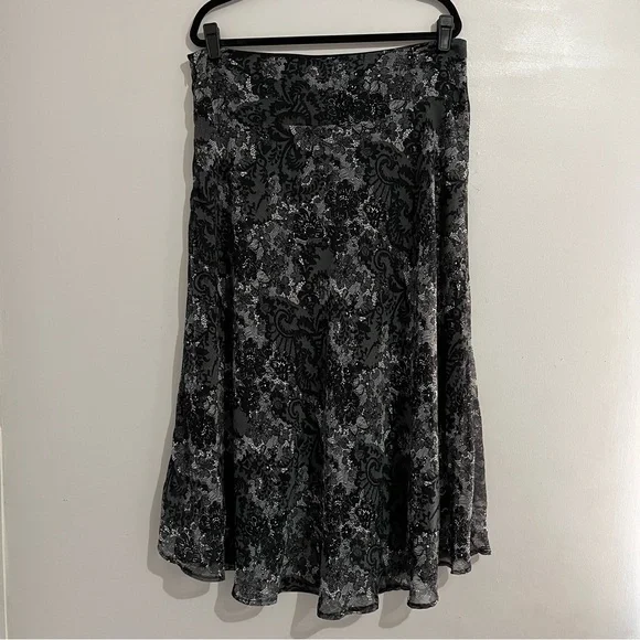 East 5th Black and White Maxi Skirt - Picture 3 of 6